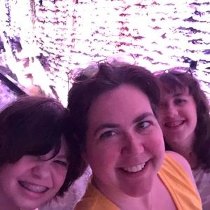 Meet your Posher, Nicole